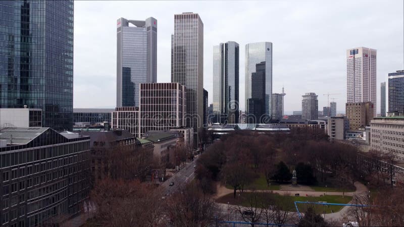 Der Finanzbezirk von Frankfurt am Main Deutschland stock footage