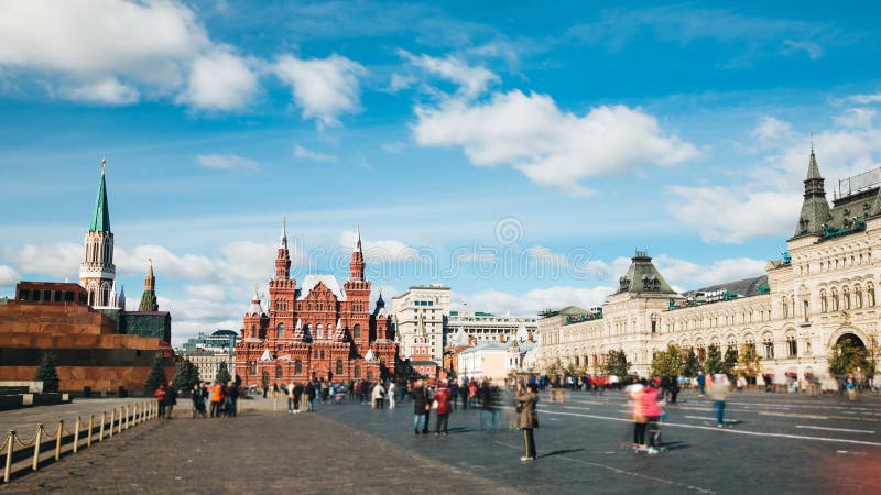 Der Kreml-Turm, histrical Museum und Quintalspeicher vom timelapse des Roten Platzes in Moskau, Russland