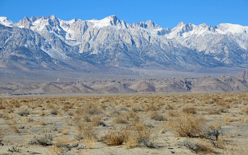 Der Mount Whitney Und Sierra Nevada Stockfoto Bild von berühmt