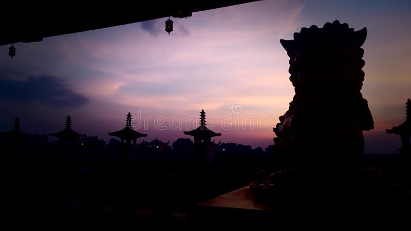 Der Sonnenuntergang stockfotografie Der Sonnenuntergang stockfotografie