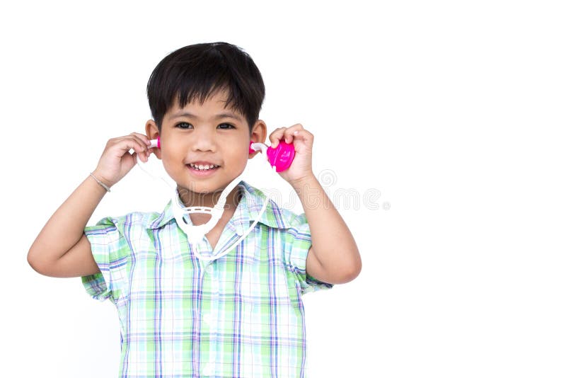 Der Sänftenjunge trägt das Stethoskop lizenzfreie stockfotografie Der Sänftenjunge trägt das Stethoskop lizenzfreie stockfotografie