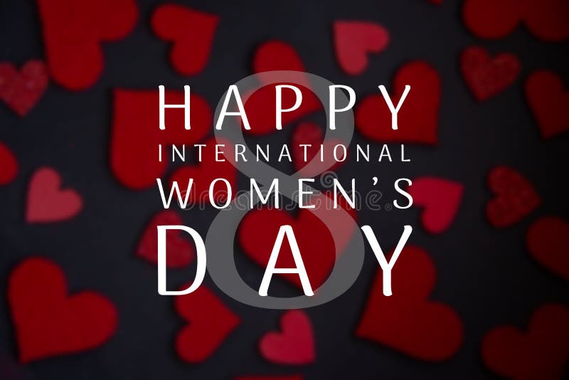 Der Tag der glücklichen Internationalen Frauentag, der mit weißem Text auf schwarzen Hintergrund mit rotem Herzen Kennzeichnung lizenzfreie stockbilder