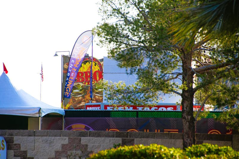 Der Weg 91 ERNTEliveort nach dem Triebvorfall stockfotografie