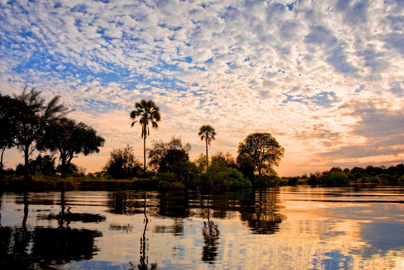 Der Zambeze-Fluss bei Sonnenuntergang, Sambia