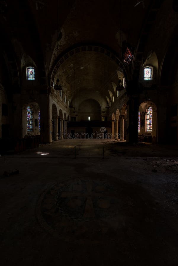 Derelict Sanctuary + Stached Glass Windows - Abandoned Monastery - Boston, Massachusetts arkivfoto