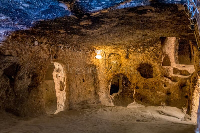 Derinkuyu - πόλη σπηλιών σε Cappadocia Τουρκία στοκ φωτογραφίες Derinkuyu - πόλη σπηλιών σε Cappadocia Τουρκία στοκ φωτογραφίες