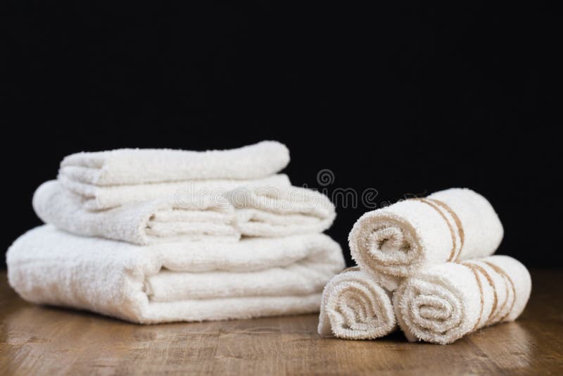 Des Badekurortes Leben noch mit Tuch lizenzfreie stockfotos Des Badekurortes Leben noch mit Tuch lizenzfreie stockfotos