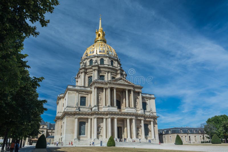Des Invalides купола в Париже стоковое изображение Des Invalides купола в Париже стоковое изображение
