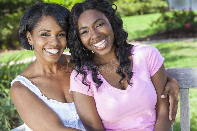 Descendant de mère de fille de femme d'Afro-américain image libre de droits