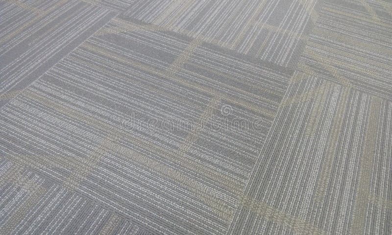 Deseniuje wypełniających dywanowych posadzkowych wizerunki w budynku biurowego muszkacie Oman zdjęcie stock Deseniuje wypełniających dywanowych posadzkowych wizerunki w budynku biurowego muszkacie Oman zdjęcie stock