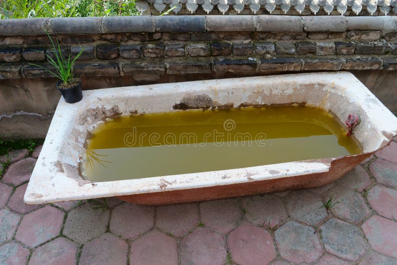 419 Broken Bathtub Stock Photos Free & RoyaltyFree Stock Photos from