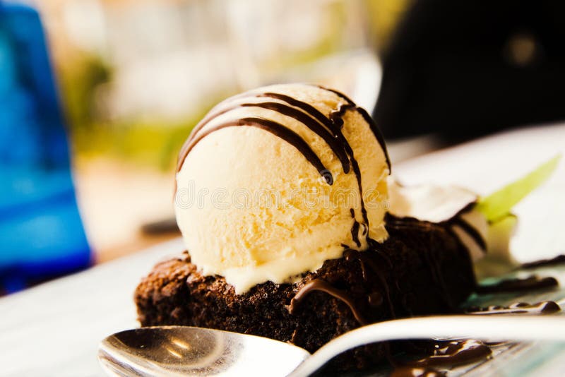 Photo of Desert made with chocolate and ice cream.