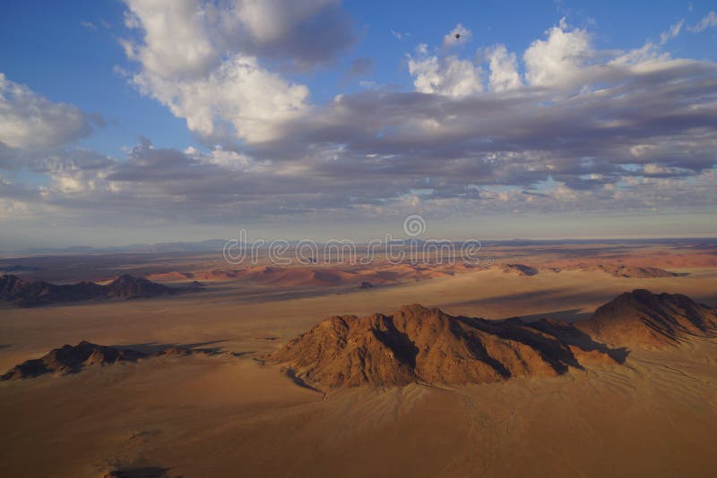 Deserto de Namíbia do céu imagens de stock Deserto de Namíbia do céu imagens de stock