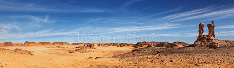 Deserto de Sahara, Arg?lia imagens de stock royalty free Deserto de Sahara, Arg?lia imagens de stock royalty free