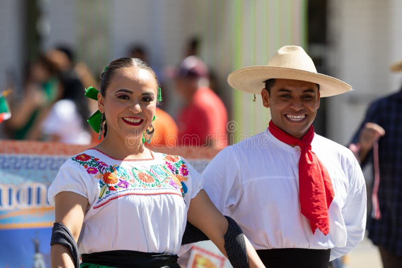 Desfile Mexicano 2018 Del Día De La Independencia De Pilsen Foto editorial  - Imagen de etnicidad, latino: 136555181