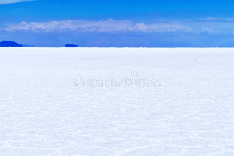 Desierto y cielo azul 2 de la sal de Salar de Uyuni Bolivia imagenes de archivo Desierto y cielo azul 2 de la sal de Salar de Uyuni Bolivia imagenes de archivo