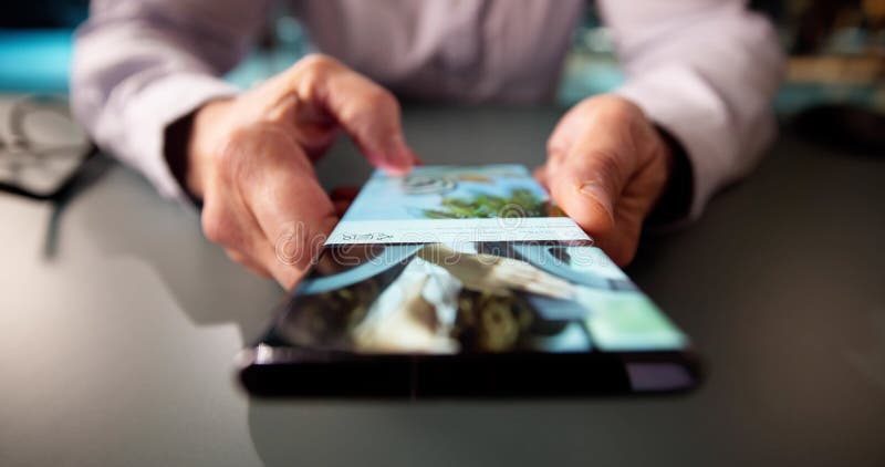 Deslizar e percorrer conteúdo foto de stock royalty free