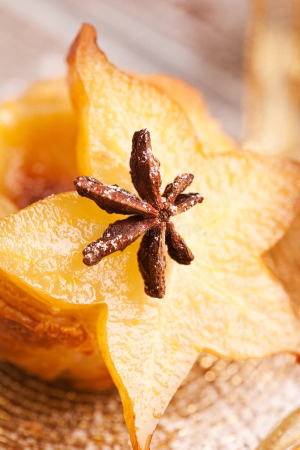 Dessert della frutta con anice fotografia stock libera da diritti Dessert della frutta con anice fotografia stock libera da diritti