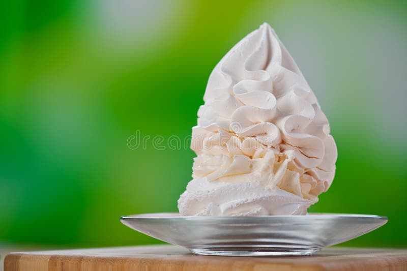 Dessert (meringue, whipped cream