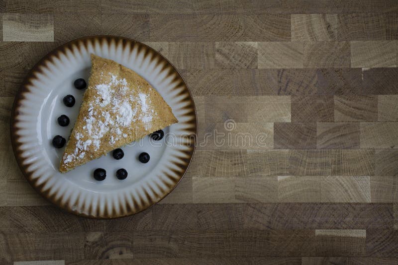 Dessert organico casalingo della torta di mele pronto da mangiare fotografia stock Dessert organico casalingo della torta di mele pronto da mangiare fotografia stock