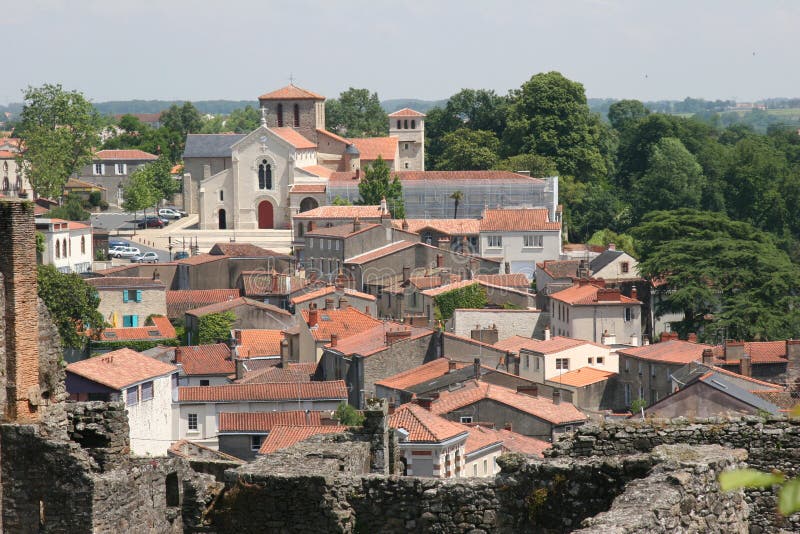 Dessus de toit de Clisson image libre de droits Dessus de toit de Clisson image libre de droits
