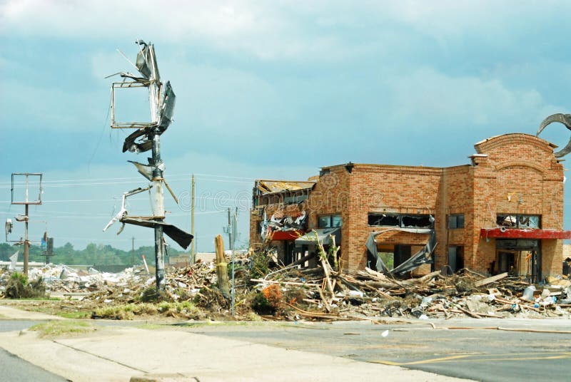 Destrucción del tornado de Tuscaloosa