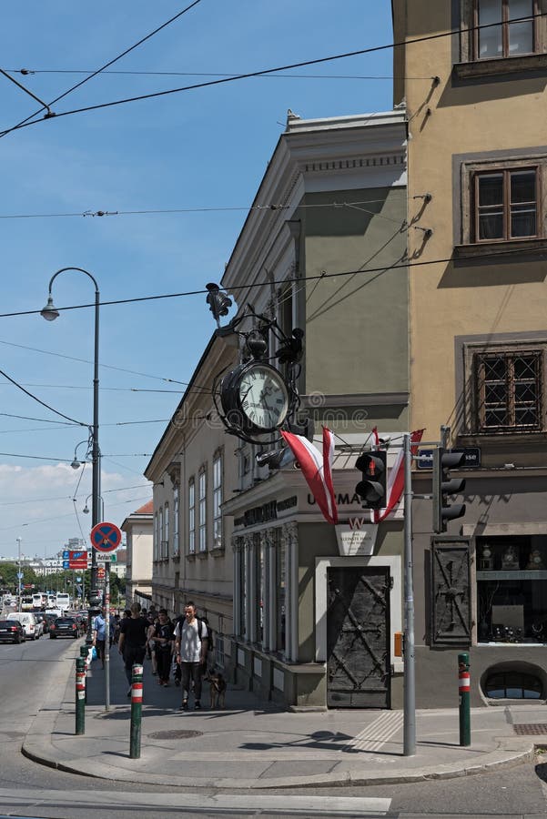 Det minsta huset av Wien, Österrike arkivbild Det minsta huset av Wien, Österrike arkivbild