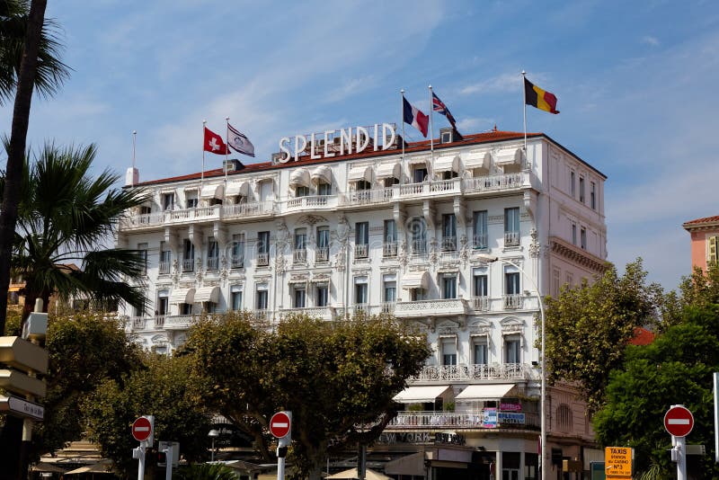 Det storartade hotellet royaltyfri foto Det storartade hotellet royaltyfri foto