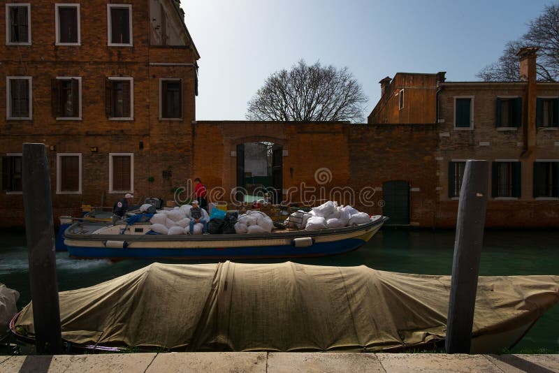 Det vanliga livet av den Venetian lagun fotografering för bildbyråer Det vanliga livet av den Venetian lagun fotografering för bildbyråer