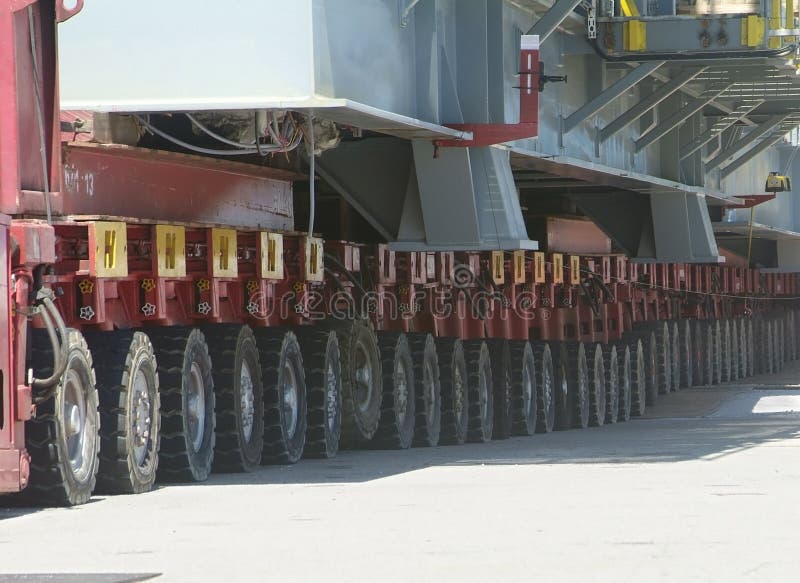 Detail of heavy-lift equipment