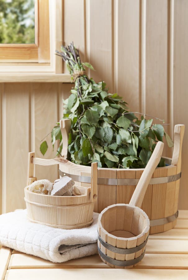 https://thumbs.dreamstime.com/b/detail-sauna-interior-steam-bath-room-traditional-accessories-43415845.jpg