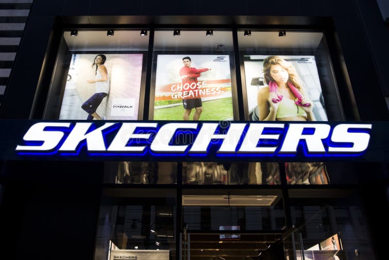 Skechers Store, Las Vegas, NV Editorial Photography - Image of mall ...