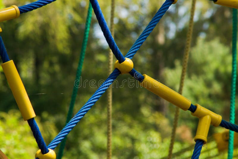 Detail van kabel klimrek voor kinderen royalty-vrije stock afbeelding Detail van kabel klimrek voor kinderen royalty-vrije stock afbeelding
