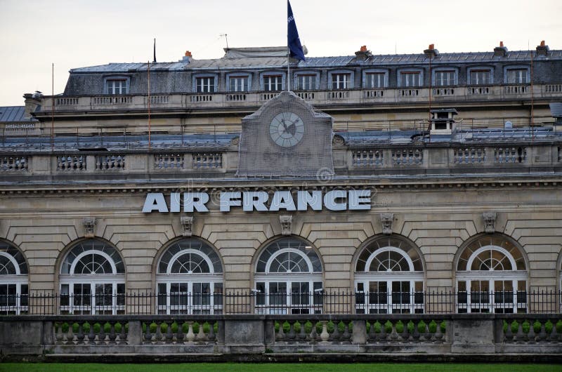 Details van de oude architectuur in parijs frankrijk royalty-vrije stock afbeeldingen