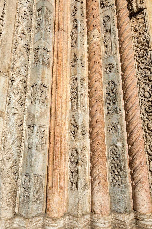 Detalhe de Verona Cathedral - Verona Italy foto de stock royalty free Detalhe de Verona Cathedral - Verona Italy foto de stock royalty free