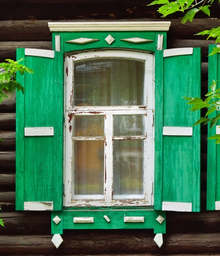 Detalhes de izba velho do russo foto de stock royalty free