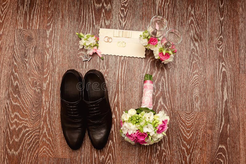 Detalhes do casamento a vista da parte superior fotografia de stock Detalhes do casamento a vista da parte superior fotografia de stock