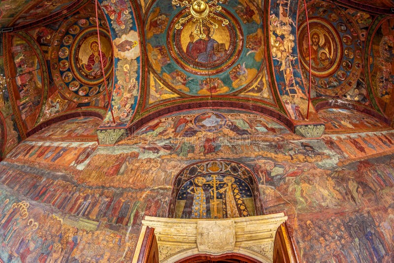Detalj av yttre frescoes på det rumänska ortodoxa patriark- royaltyfria bilder Detalj av yttre frescoes på det rumänska ortodoxa patriark- royaltyfria bilder