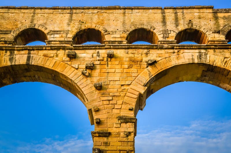 Detalle de los pilares del puente del aquaduct de Pont du Gard imágenes de archivo libres de regalías Detalle de los pilares del puente del aquaduct de Pont du Gard imágenes de archivo libres de regalías
