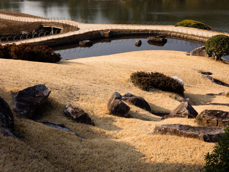 Detalles Japoneses Del Jardín Foto de archivo - Imagen de seco