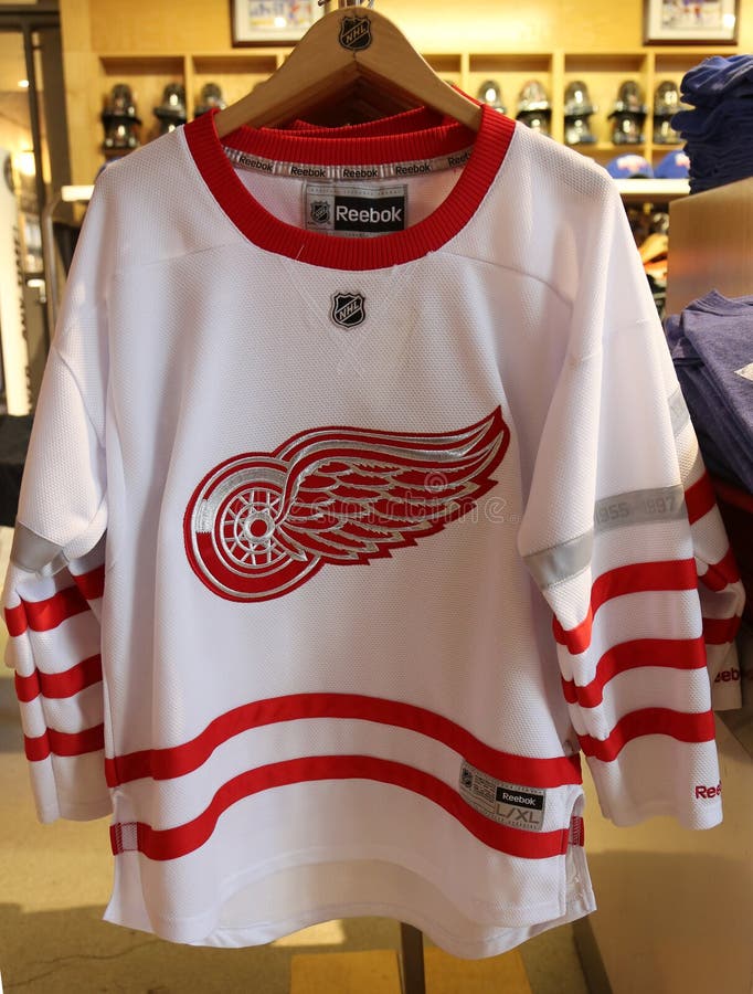 2,144 Cup Champions Detroit Red Wings Stock Photos, High-Res Pictures, and  Images - Getty Images