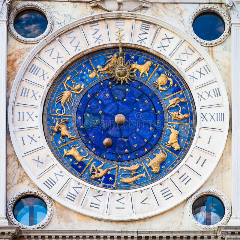 Dettaglio del ` s Clocktower di Venezia, Italia - di St Mark