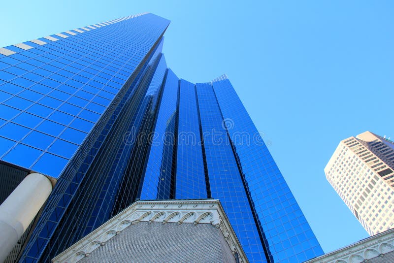 Dettaglio nell'architettura sbalorditiva delle costruzioni moderne, Denver del centro, Colorado, 2015 immagine stock libera da diritti Dettaglio nell'architettura sbalorditiva delle costruzioni moderne, Denver del centro, Colorado, 2015 immagine stock libera da diritti