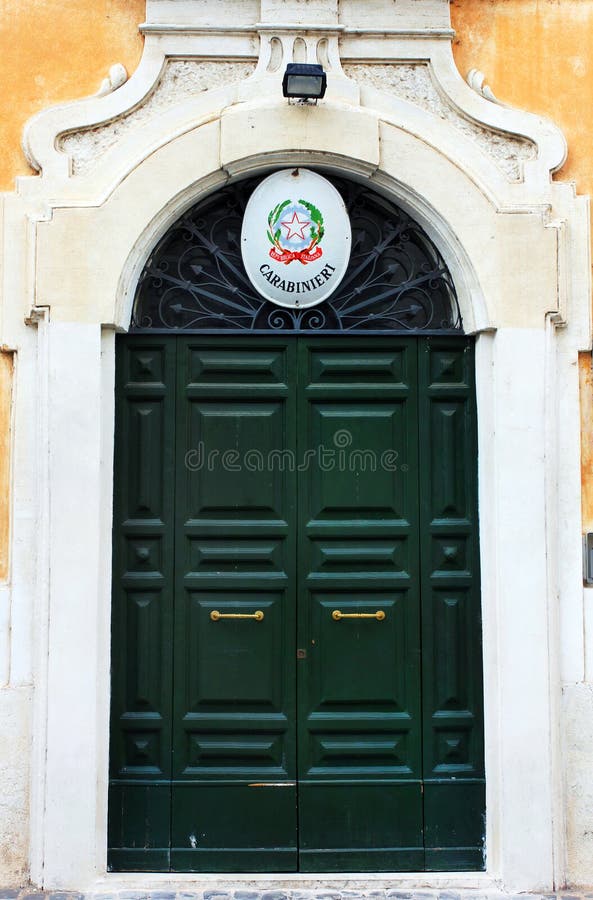 Deuren in Rome, Italië stock afbeeldingen Deuren in Rome, Italië stock afbeeldingen