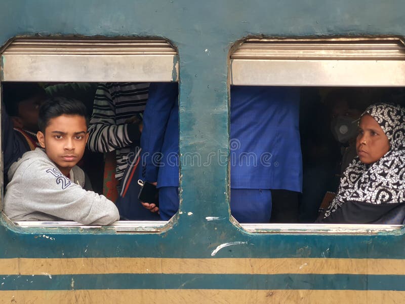 Dhaka Bangladesh 11072021 : Pessoas Pobres E Famintas, Indefesas