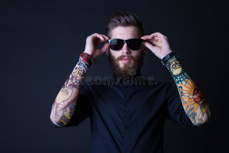 Dhipster portret z czarnym backround obraz stock Dhipster portret z czarnym backround obraz stock