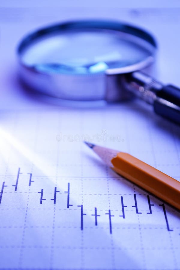 Diagramm, Lupe und Bleistift stockfotos Diagramm, Lupe und Bleistift stockfotos