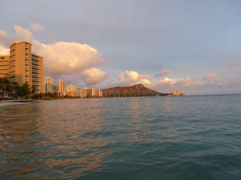 Diamanthuvud på solnedgången Oahu Hawaii arkivfoto Diamanthuvud på solnedgången Oahu Hawaii arkivfoto