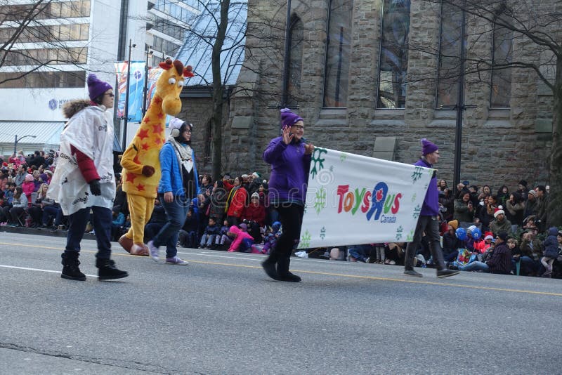 Diciembre De 2018- ToysRus Se Unió Al Desfile De SantaClause En El Centro  De La Ciudad, BC Canadá Foto de archivo editorial - Imagen de  christmastime, desfile: 134217748