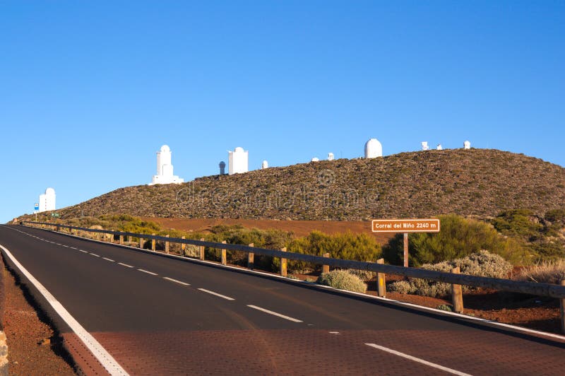 Die astronomische Mitte in Cañadas Del Teide lizenzfreie stockfotos Die astronomische Mitte in Cañadas Del Teide lizenzfreie stockfotos
